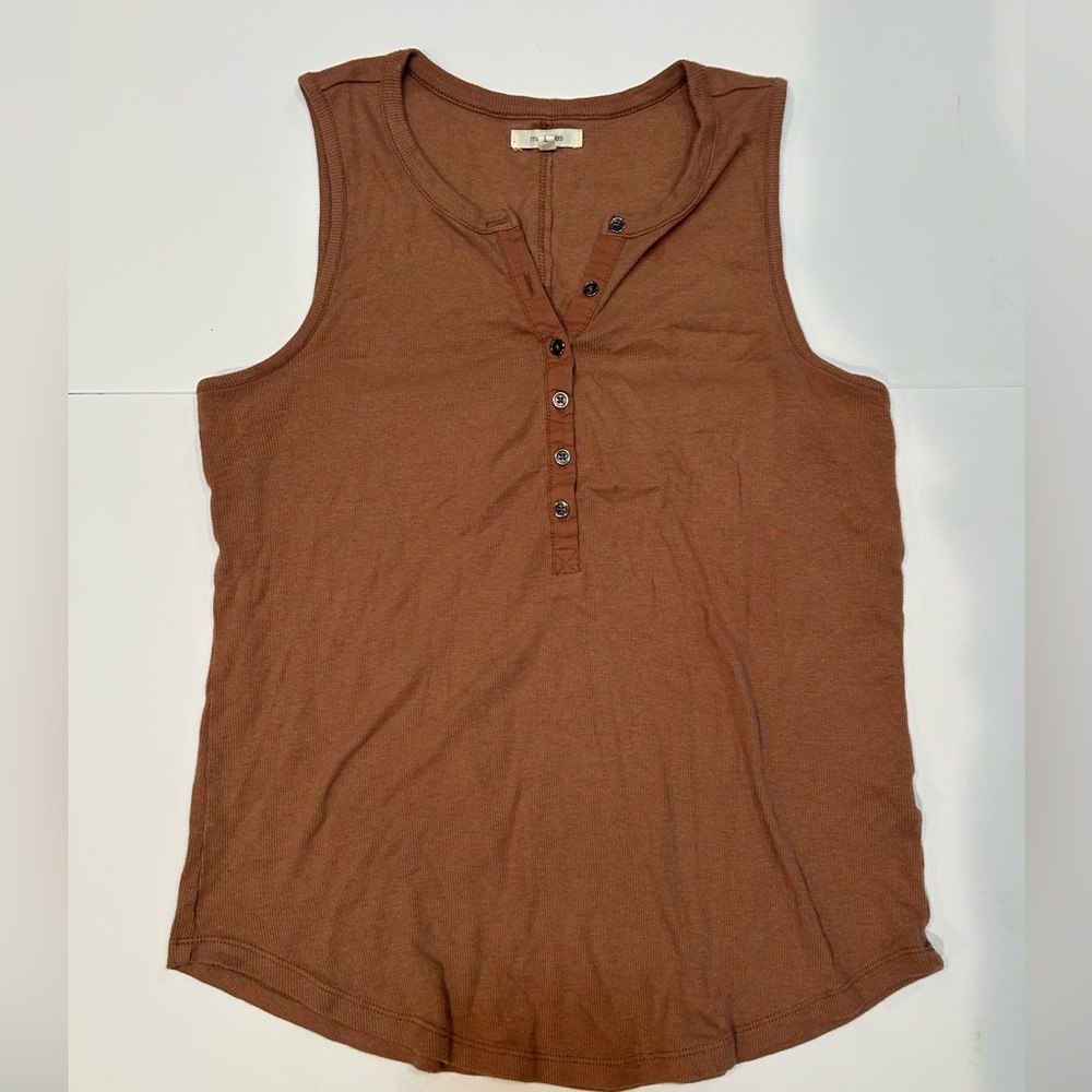 Maurice’s Brown Sleeveless Casual Henley Top